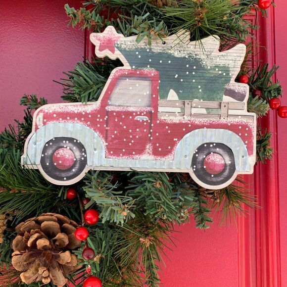 Red Truck Christmas Wreath: Farmhouse Pinecone Berry Door Decor - Picture 8 of 10